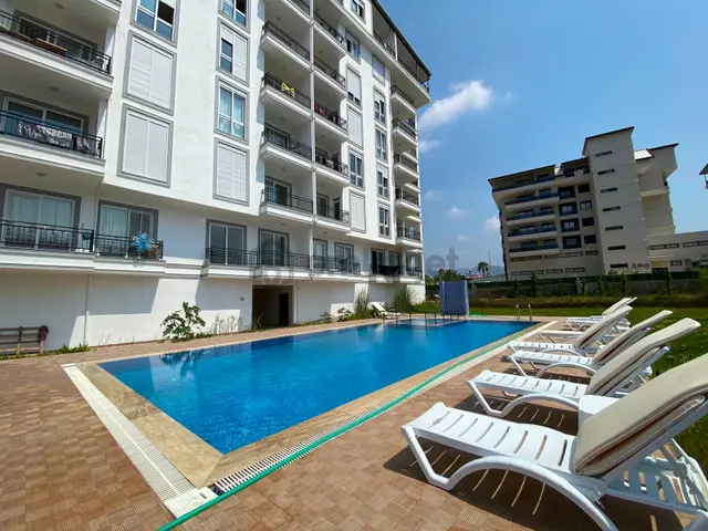 Avmnin Hemen Yanında | 1. Kat | Havuz Cephe | 1+1 Kiralık
