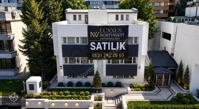 Luxxus Northwestten Uğur Mumcuda Komple Fırsat Satılık Bina 1