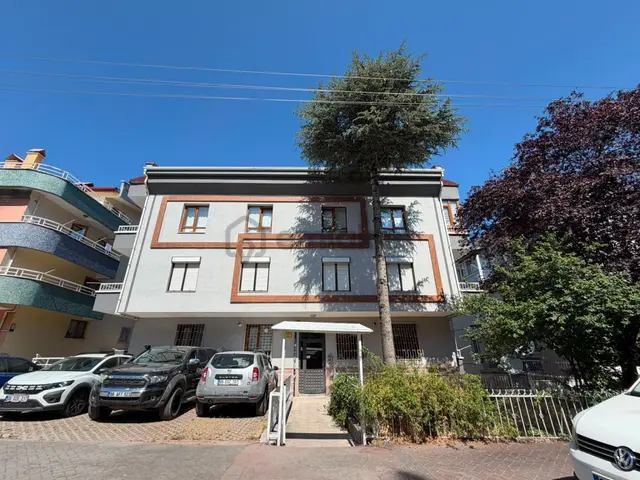 Sokullu'nun Merkezinde, Perçem Sokakta 3 Cepheli Satılık Daire 1