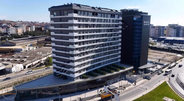 Perla 34 Sitesinde Satılık 1+1 Merkezi Konum Ara Kat