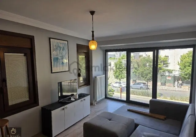 Azizoğlu Gayrimenkulden Üsküdar Zeynep Kamil.mah.kiralık Eşyalı 1+1 1