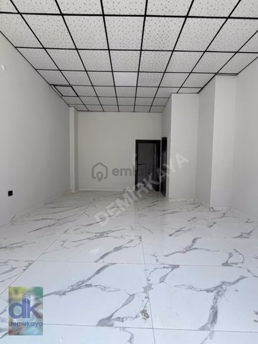 P-kumlubel Mahallesi Cadde Üstü Satılık Dükkan 1