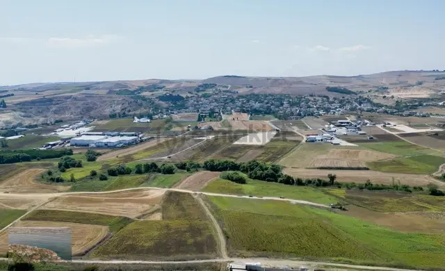 Muratbey'de Satılık İnşaat Ruhsatı Hazır 6025 M2 Sanayi Arsası! 1