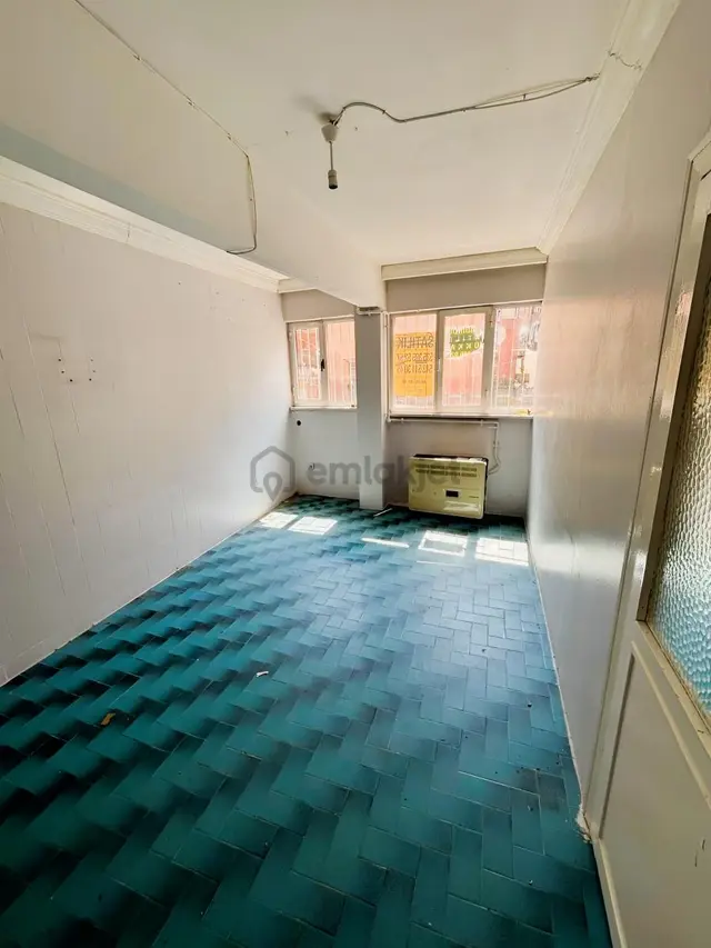 Ayvansarayda Satılık 1+1 Daire
