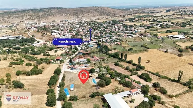 Remax Mid Nergiz Mahallesi 697 M² Fırsat İmarlı Arsa 1