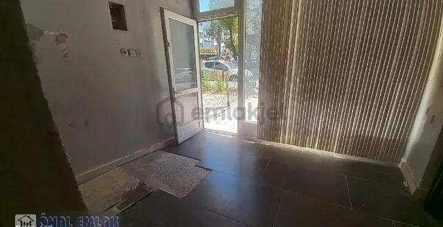 Önaldan Ankara Cankaya Sokullu Da 10mt Kiralık Dükkan