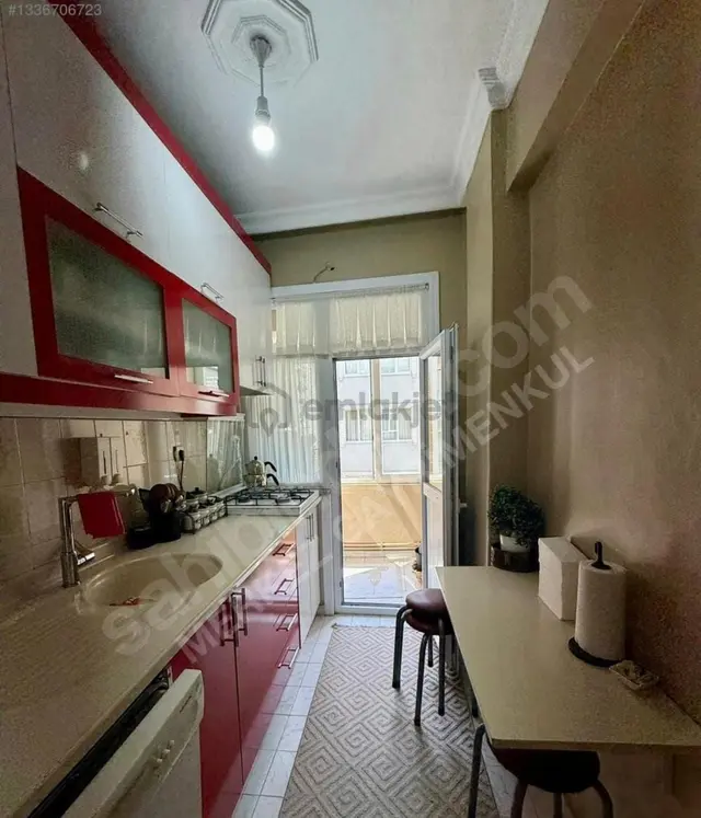 Avcılar Denizköşkler'de Yıkıma Gitmeyen İçi Düzgün Daire 1