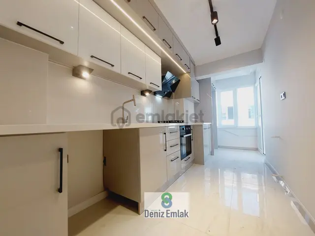 ∞ Denizden ∞ Akçay İkizçay'da Satılık Geniş Balkonlu 2+1