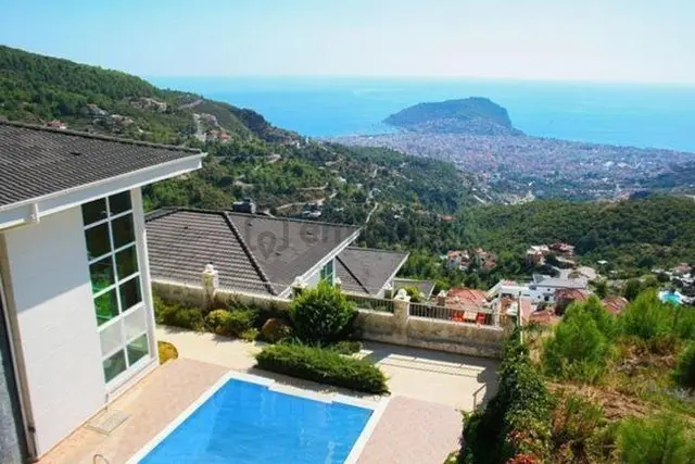 4+1 Whıte Villa Bektaş Site İçi Müstakil Trıpleks Villa