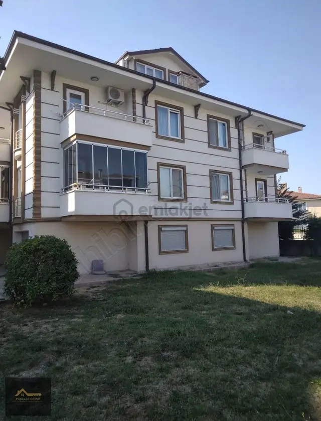 Sakarya Yazlıkta Geniş 4+1 Çatı Dubleks | 210 M² | Kapalı Garaj