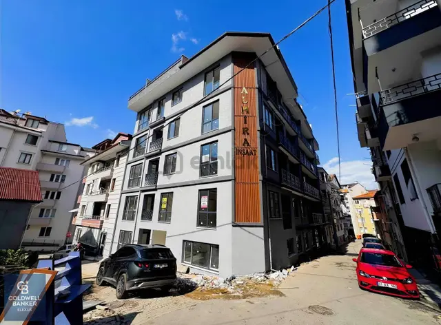 4 Temmuz Mahallesin'de 3+1 Satılık Asansörlü Çatı Dubleks Daire