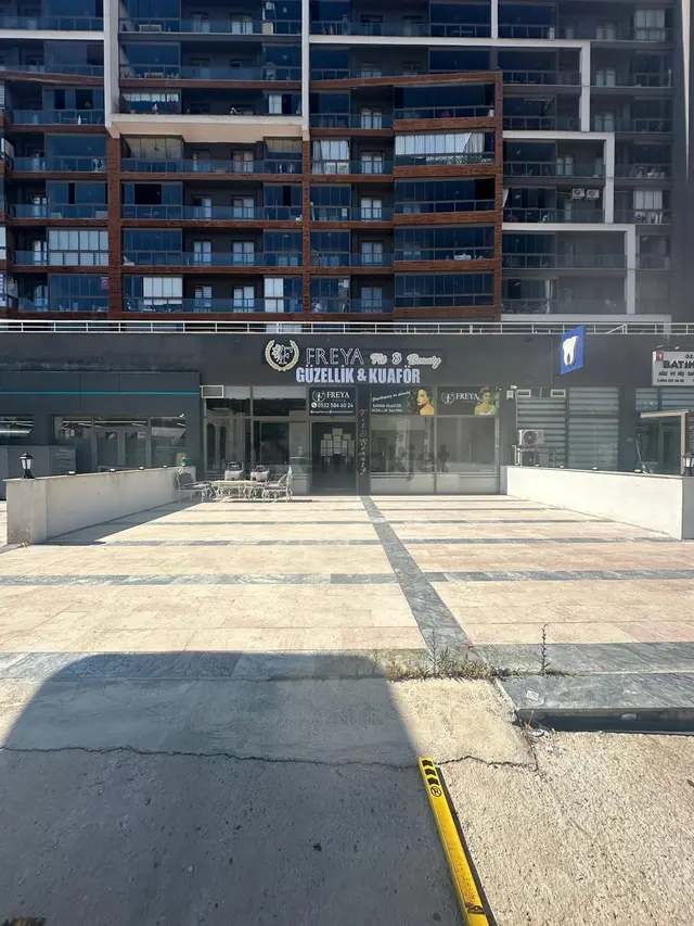 Bulvar Üzerinde Full Donanımlı Güzellik Merkezi 1