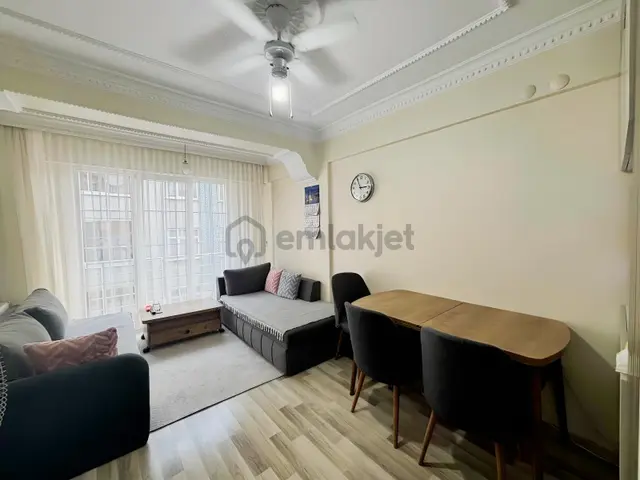 Önlü'den M.akif'te 3+2 150m2 Merkezi Konum'da Çok Acillll Dublex