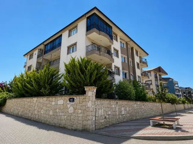 Merkeze Yakın Ferah Bölgede Arakat Geniş 3+1 Önü Açık Daire 1