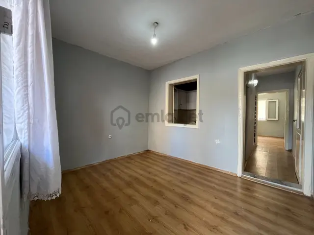 Gümüşpala Merkezde Karakol Ve Muhtarlık Yakını 1+1 Kiralık Daire 1