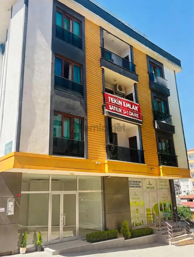 İstanbul Sancaktepe Yunusemre Mah Satılık 3+1 Daire 125 M2 İskan 1
