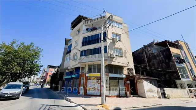 Yamanlarda 2 Dükkan + 3 Daire Komple Satılık Bina | Tek Tapu