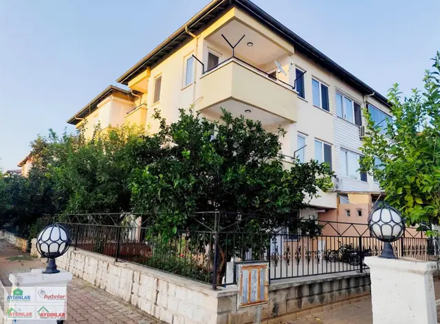 Şehir Hastanesi Yakınında Site İçinde 3 Katlı Müstakil Bahçeli 1