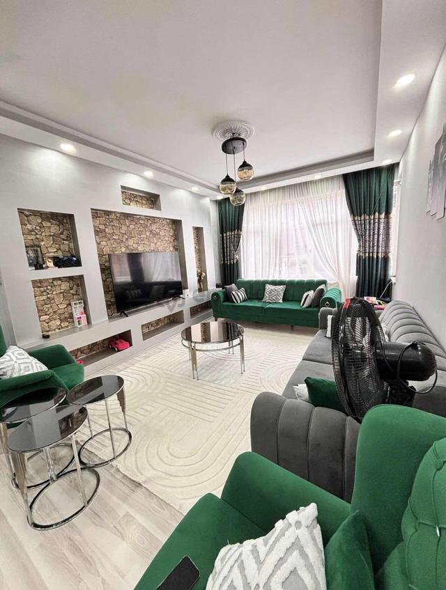 Cemaliyede Teraslı 3+1! Merkezi Konumda Satılık Daire