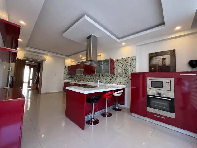 İlkevim'den Hastanelere Yakın Kiralık 4+1 Ara Kat (nezih Site) 1