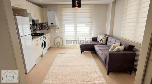 Kayışdağı Cad. Karşısı 34.000tl Kiracılı Full Eşyalı 1+1 1