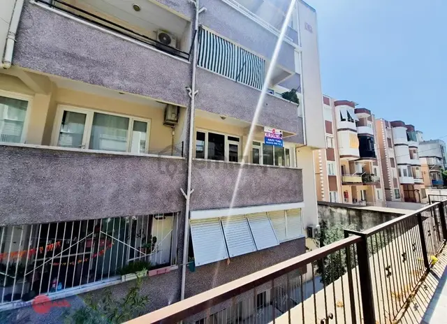 Bergama Bahçelievlerde Merkezi Konumda 3+1 Kiralık Daire 1