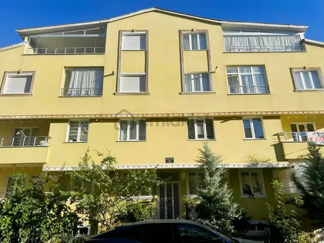 Karahan Emlak'tan Selçuklu Mahallesı'nde 3+1 Kıralık Daıre