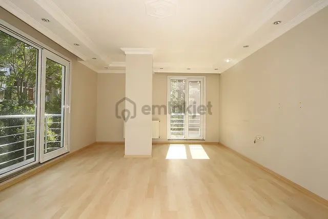 Genç Binada 2+1 Kapalı Garajlı 95 M2 Şık Ferah Kiralık Daire 1