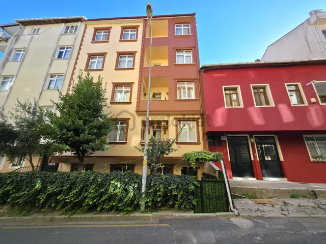Kule'den Bulgurlu Metro Yanı İçi Sıfır Yapılı Giriş Kat