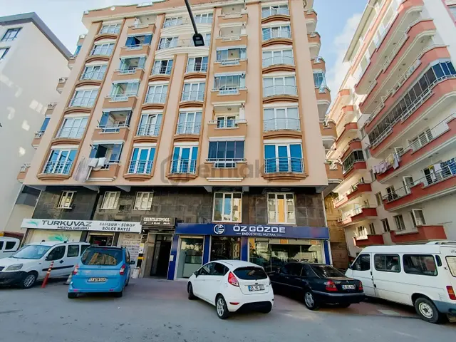 İlkadım Liman Mahallesinde Satılık Daire Gençlik Cadde Üzerinde 1