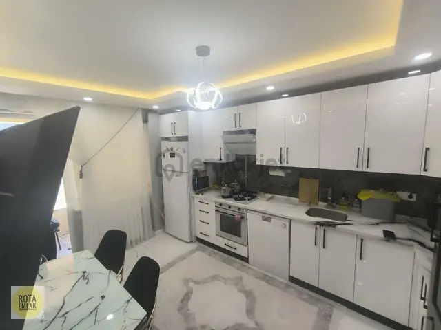 Rota Emlak 'tan Satılık İçi Çok Güzel Yapılmış Daire