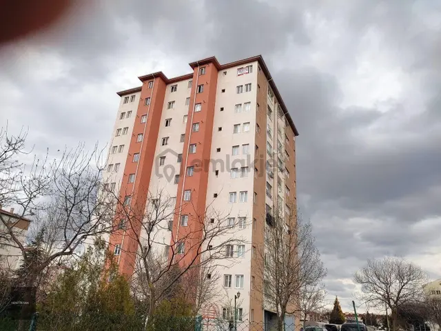 Eskişehir;in Oksijeni Bol Temiz Havası Ve Manzaralı Dairesi