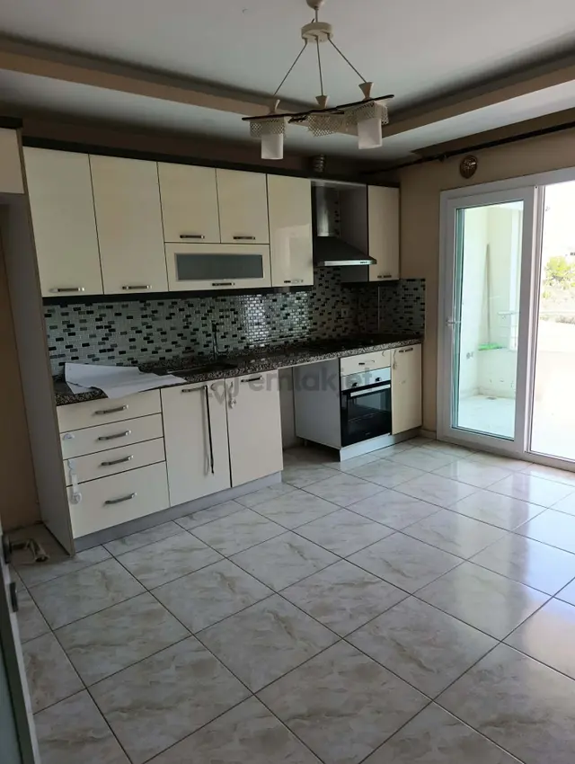 Çınar Emlak'tan İstiklal Mh Kiralık 2+1 1