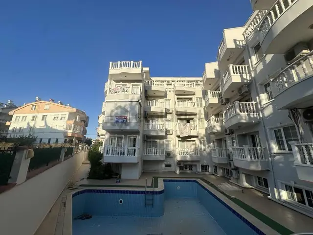 Didim De Havuzlu Sitede Liman Yoluna Cephe 1+1 Daire