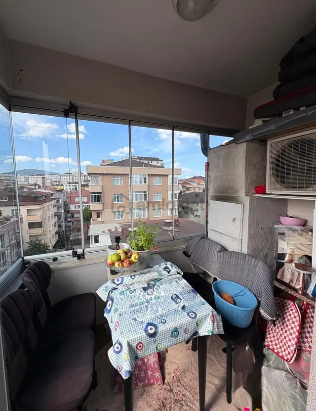 Esenler Mah'de Çarşıya Yakın Geniş Masrafsız 3+1 Daire