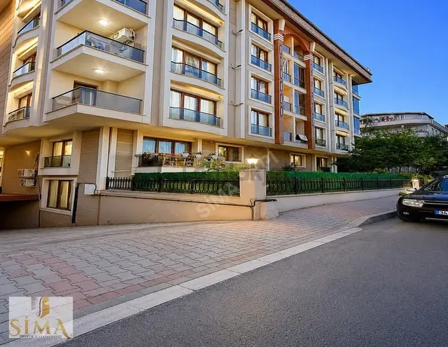 Beylikdüzü Sahile Yakın Butik Site İçinde Otoparklı 2+1 Satılık