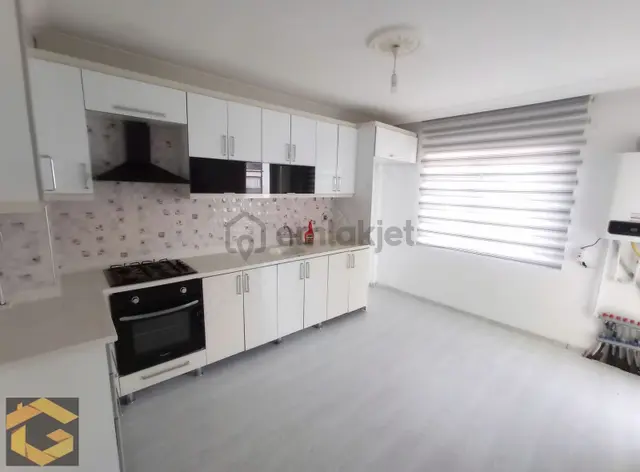 Yenikent'te 3+1 Satılık Daire