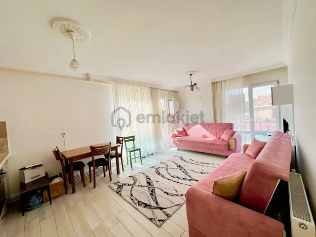 Ayvacık Fatih Mahallesinde Fırsat Fiyatlı, Tam Eşyalı 2+1 Daire