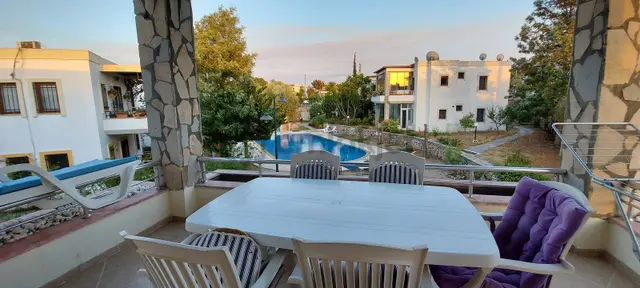 Eskiçeşmede Site İçerisinde Eşyalı 2+1 Kiralık Üst Kat Daire