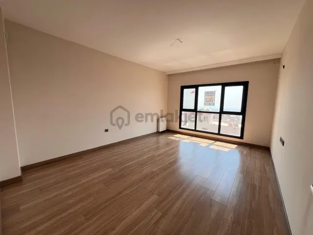 Han Emlaktan Bozön Mah'de 2.etap Toki De Kiralık Daire 1