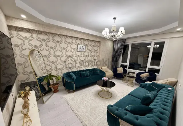 Aram Tigran Caddesinde Acill Satılık 3+1 Full Bakımlı Daire