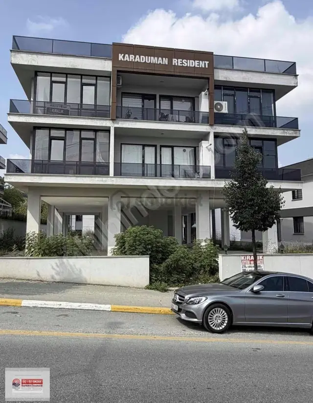 Üniversite Cad.satılık 570m2 İşyeri+600m2 Bahçe