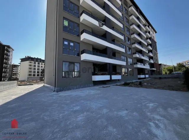 Sille Yolu Yakını Gençosman Cd. Cepheli 2+1 Arakat Satılık Daire 1