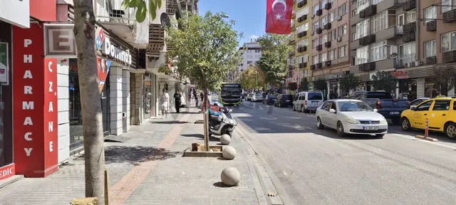 Altıparmak'ta 50 M² 1+1 Kiralık Ofis Aysun Yavuz'dan