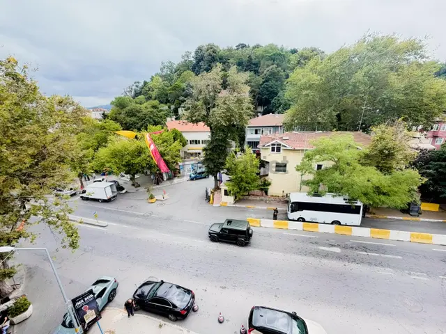 Tarabya'da Boğaz Manzaralı, Kiralık Daire