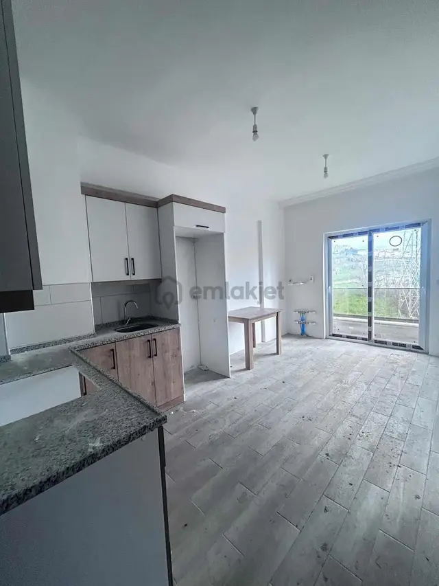 Karşıyaka Mahallesi Satılık 1+1 Daire