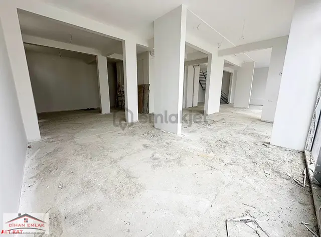 İvedik Cadde Cepheli Kurumsal Firmalara Komşu 250m2 Dükkan