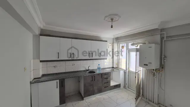 Edirne M.alibey Mah'de Merkezi Konumda 3+1 Kiralık Daire 1