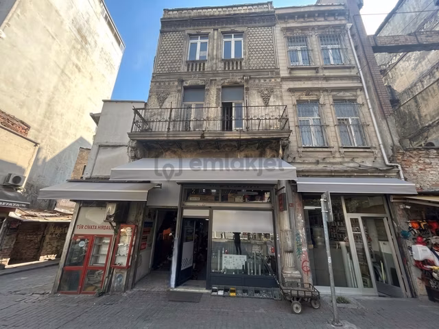 İstanbul Beyoğlu Arap Cami Karaköy'de Kiralık Ticari Bina 1