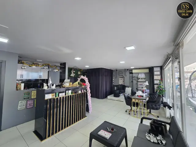 Yüksel Şahin'den Bakyapı Prestij Park'ta 85 M² Köşe Dükkân 1